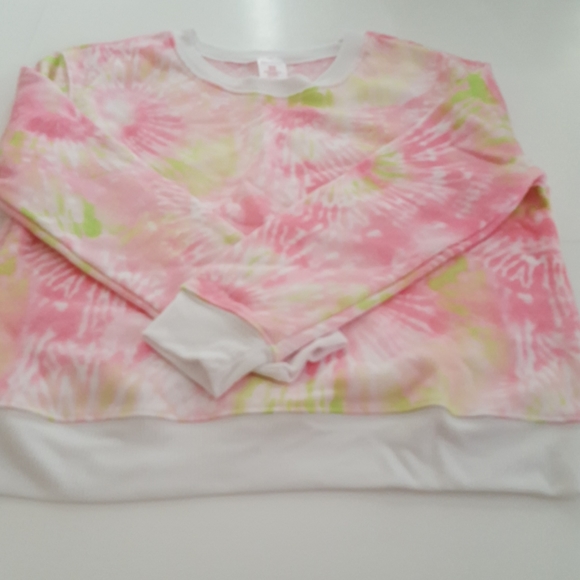 Very Pretty Tie Dye Print NWT Sweatshirt - Picture 2 of 8